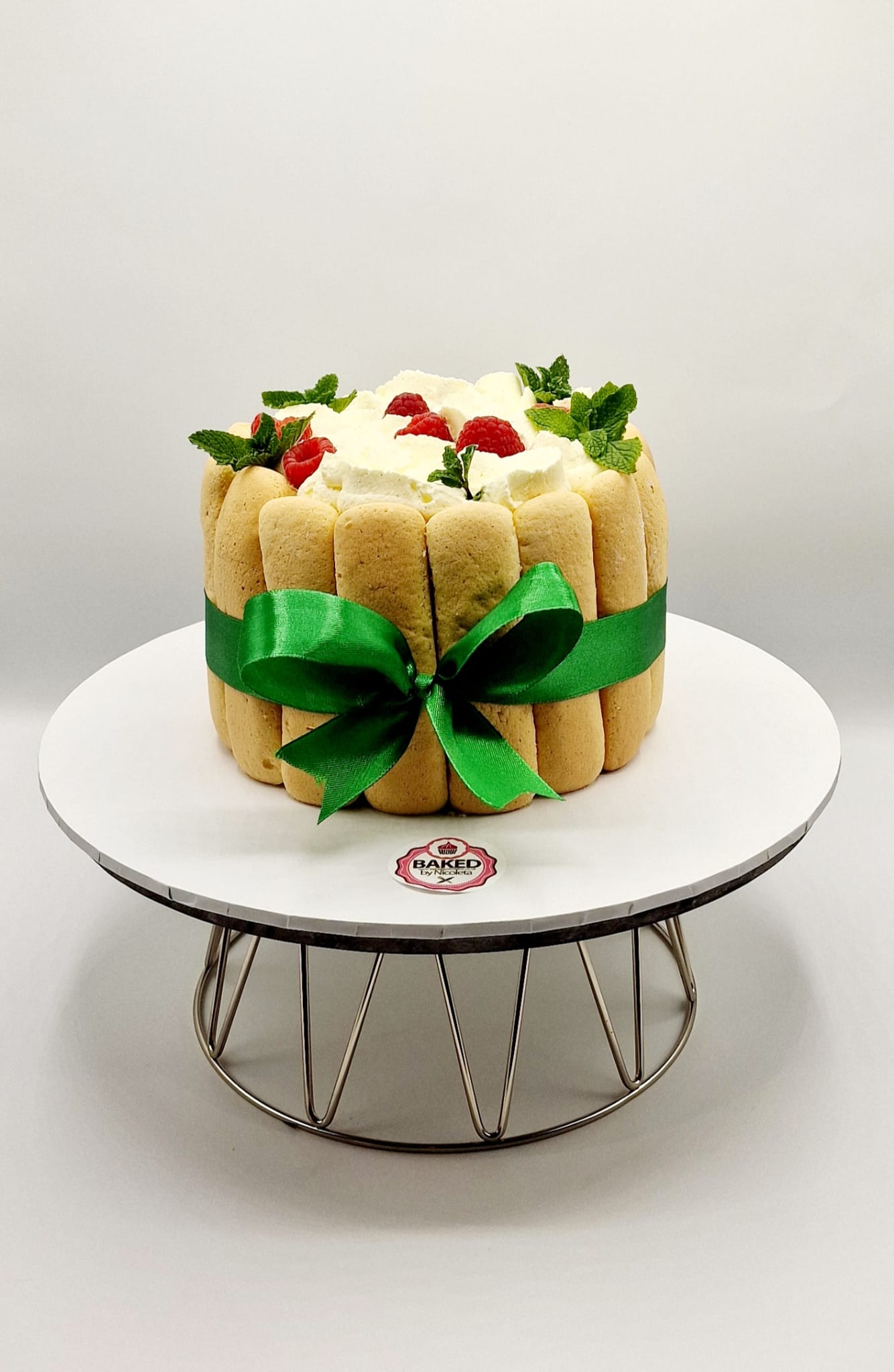 Bespoke custom celebration cake for Gentlemen & Milestones handcrafted by Nicoleta